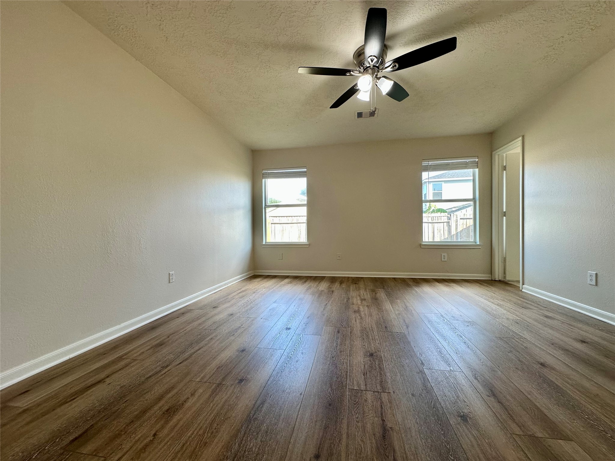20515 Hillsdale Park Drive Property Photo 25