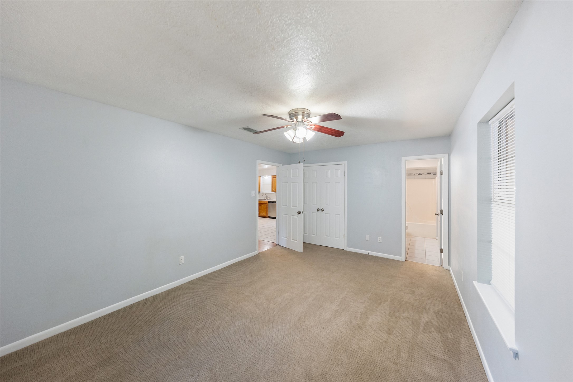 11673 Robin Lane Property Photo 4