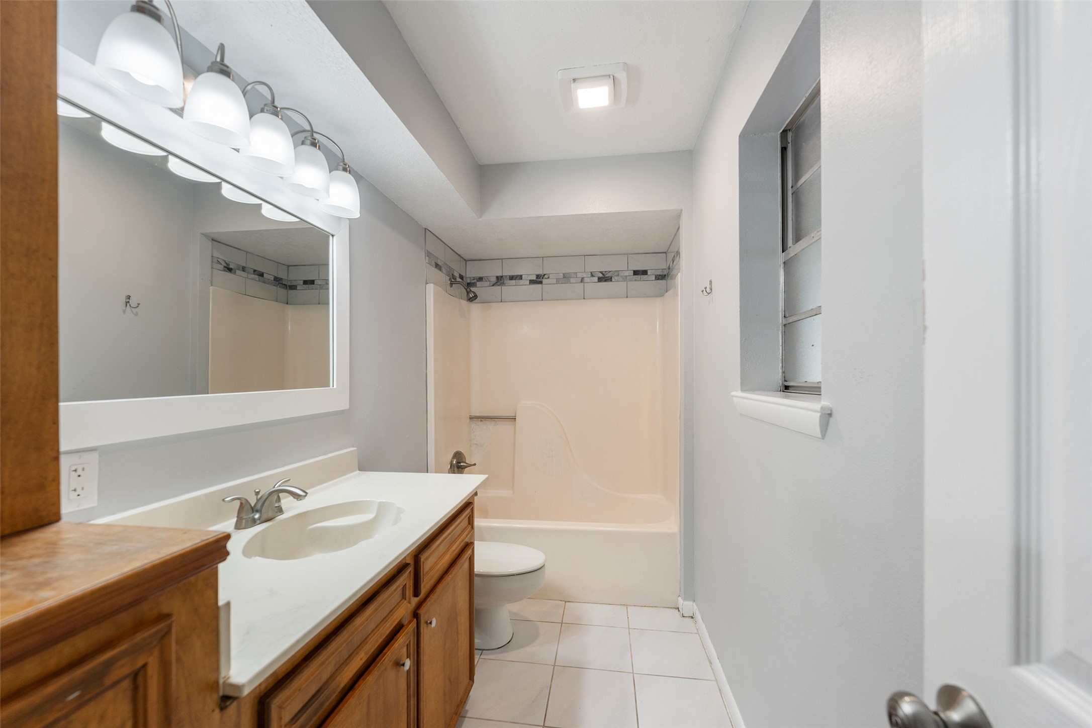11673 Robin Lane Property Photo 5