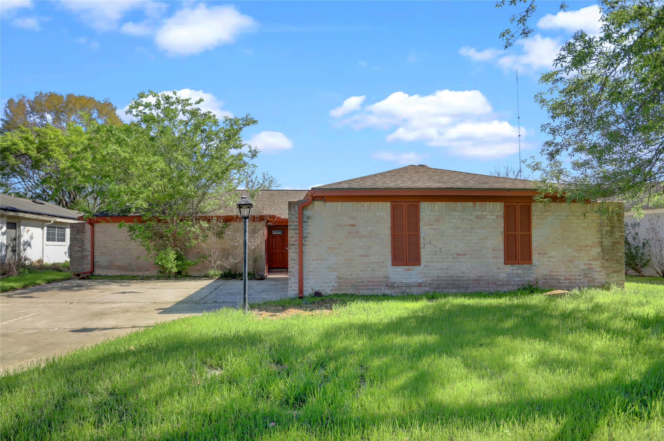 1610 Hilton Head Drive Property Photo