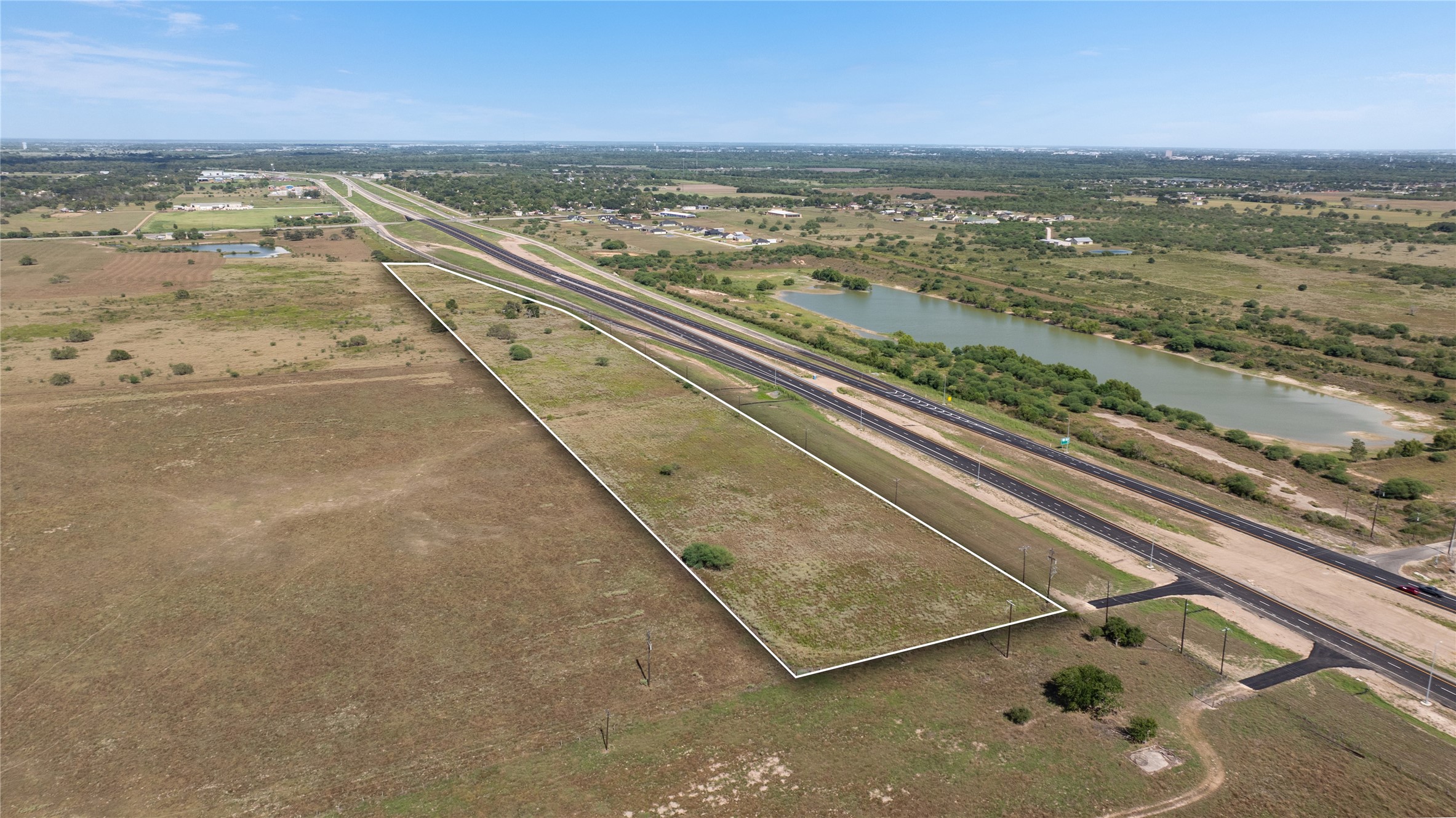 18804 Zac Lentz Parkway Property Photo 9