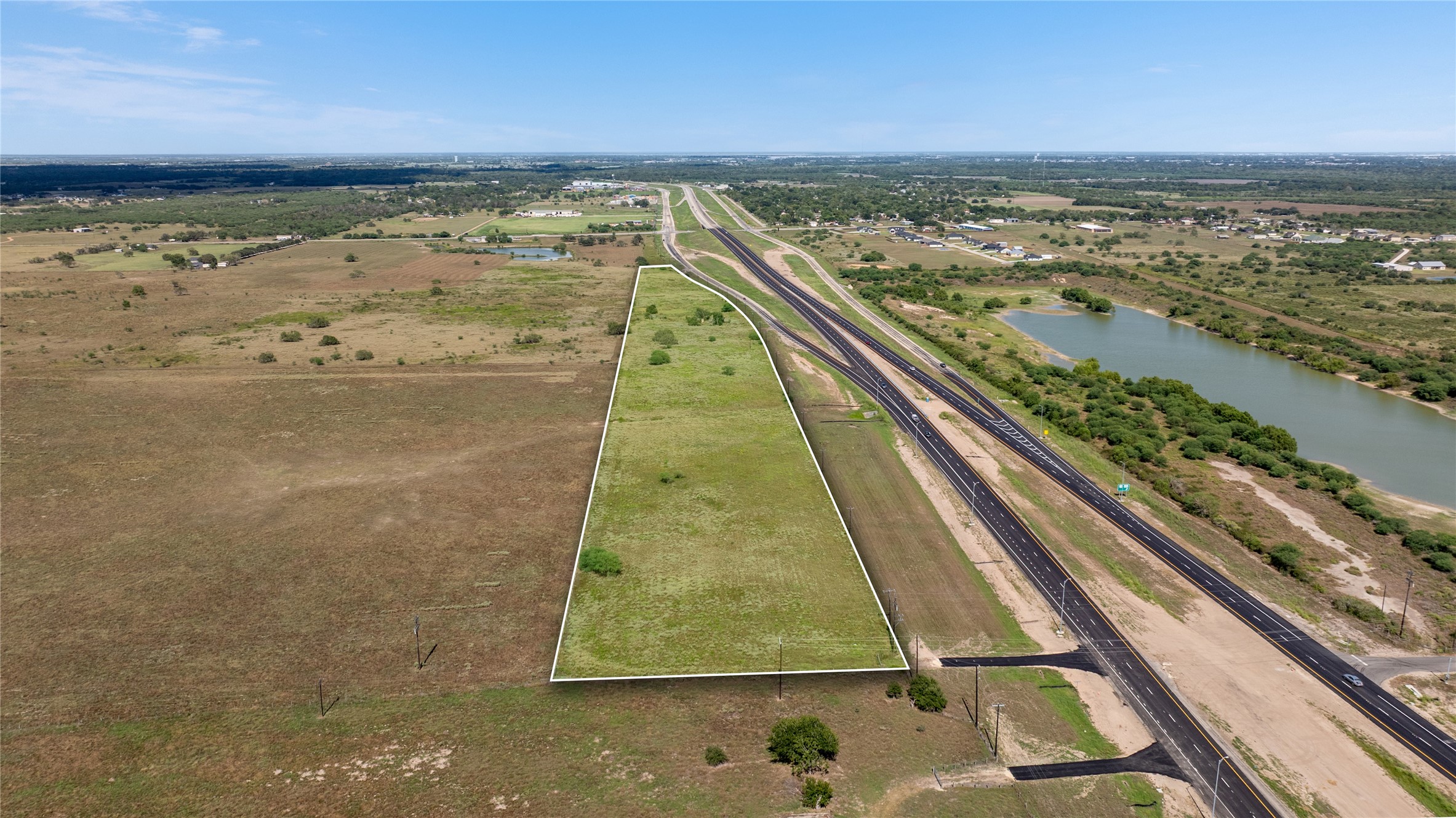 18804 Zac Lentz Parkway Property Photo 10