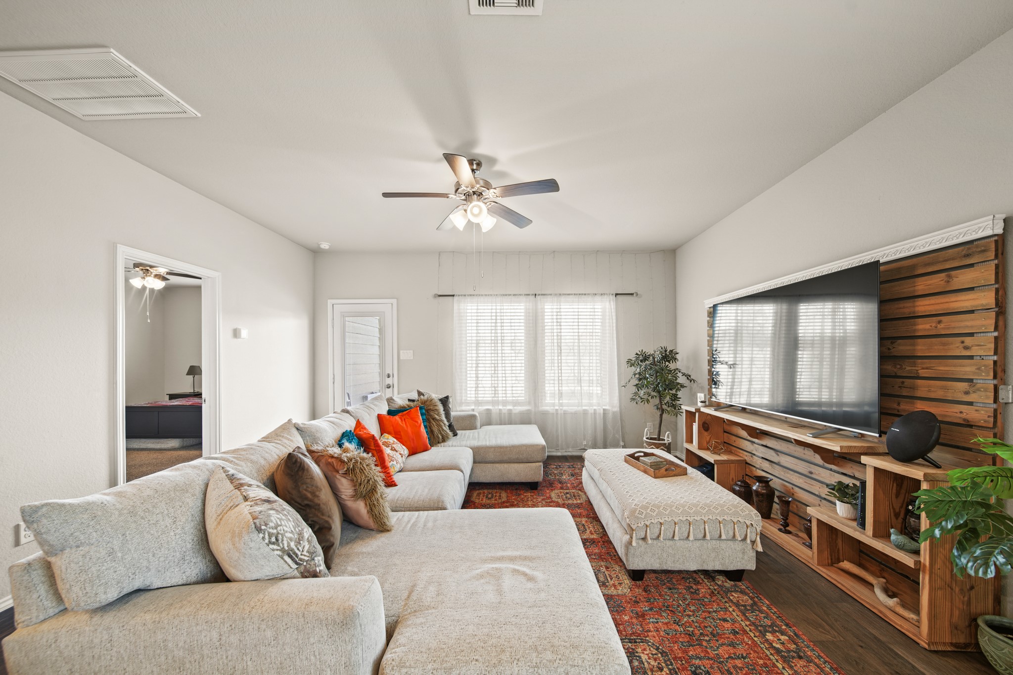 13997 Leigh Lake Lane Property Photo 11