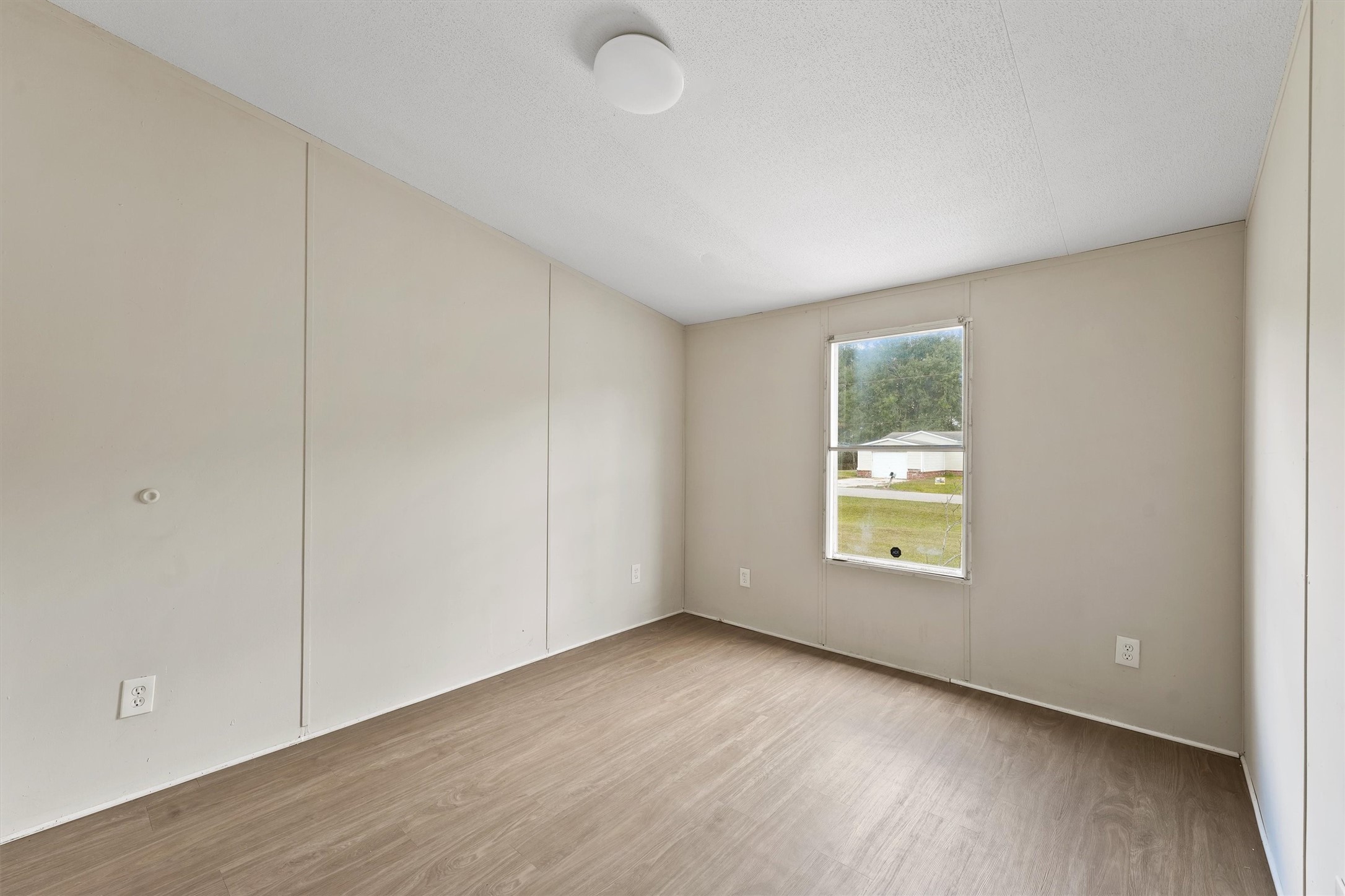 16212 Lone Star Ranch Drive Property Photo 10