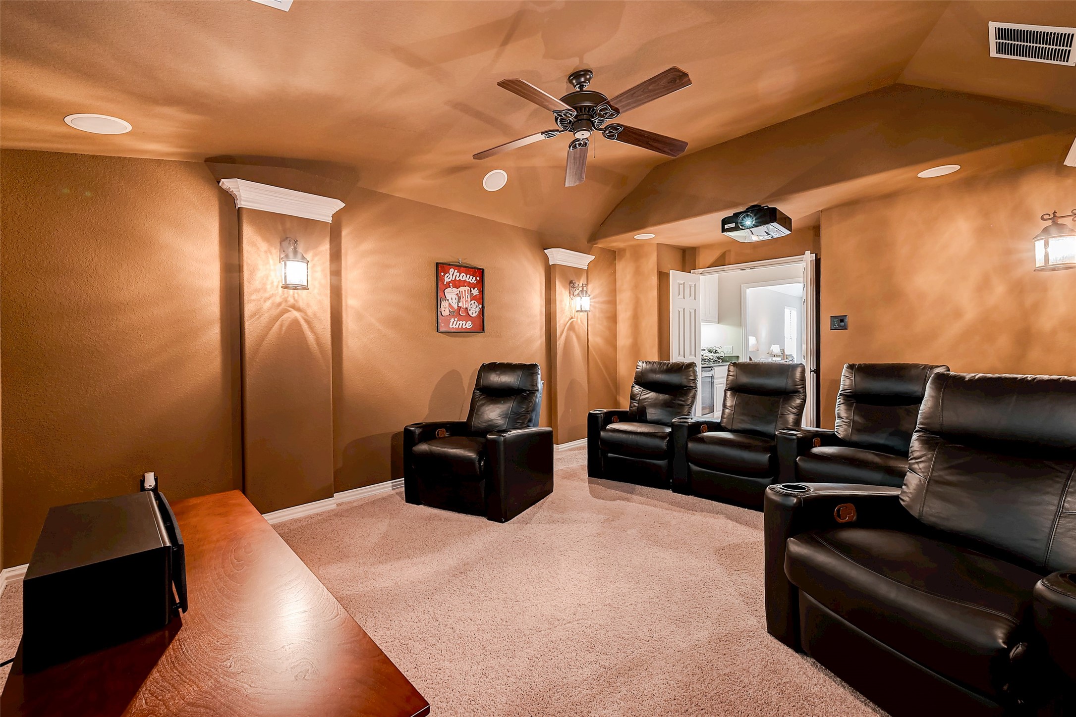 2619 Joshua Tree Lane Property Photo 40