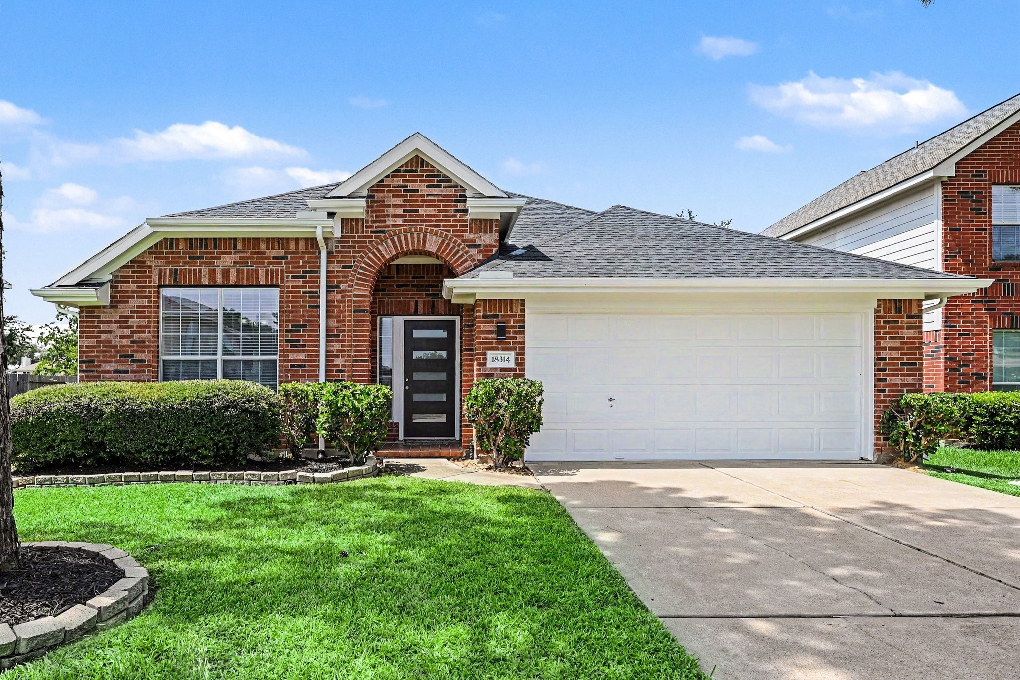 18314 Manorcliff Lane Property Photo