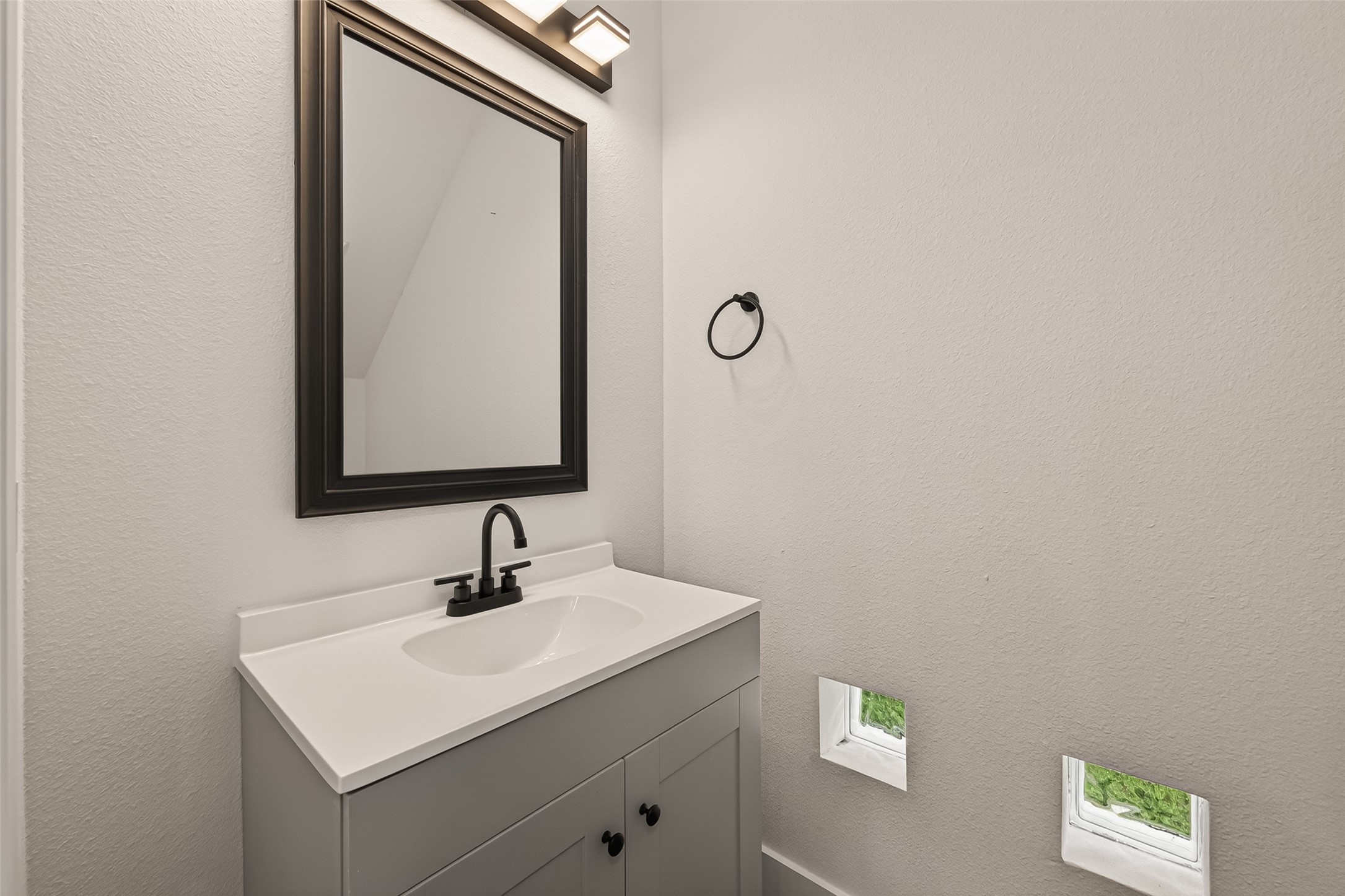 6808 Madrid Street Property Photo 15