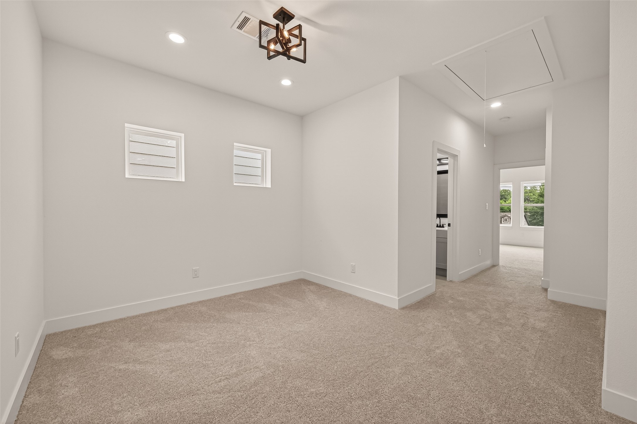 6808 Madrid Street Property Photo 18