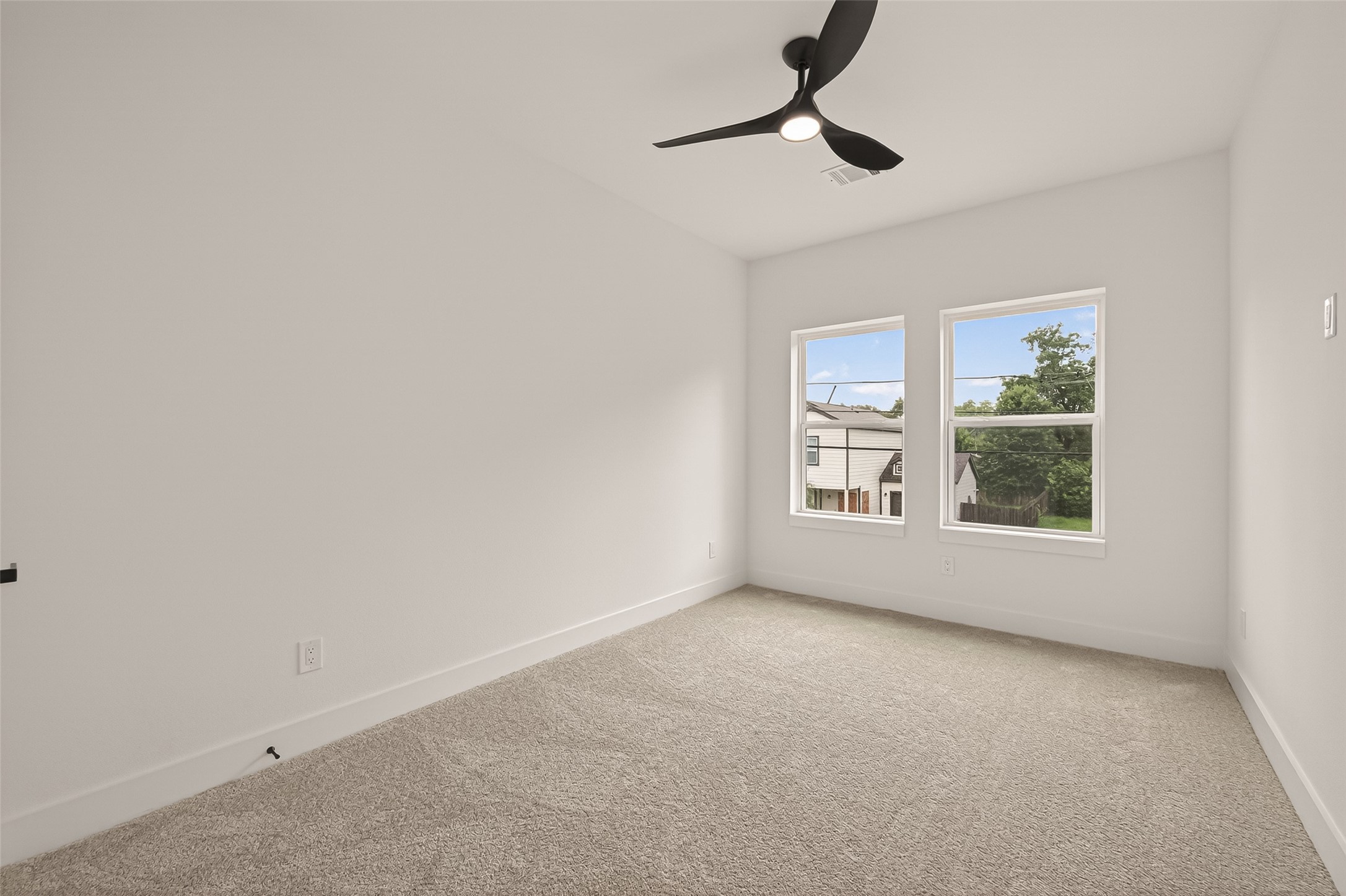 6808 Madrid Street Property Photo 21