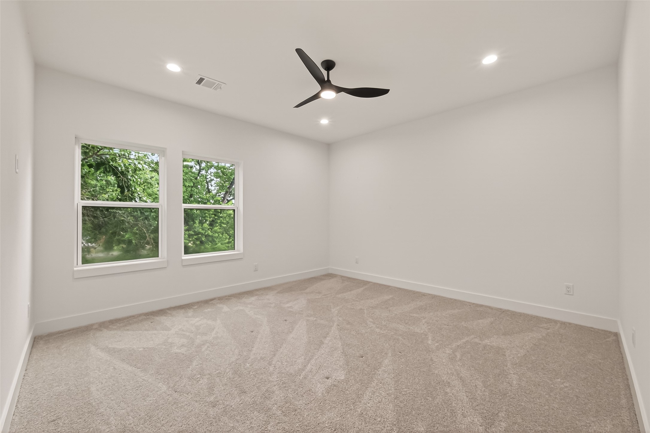 6808 Madrid Street Property Photo 25