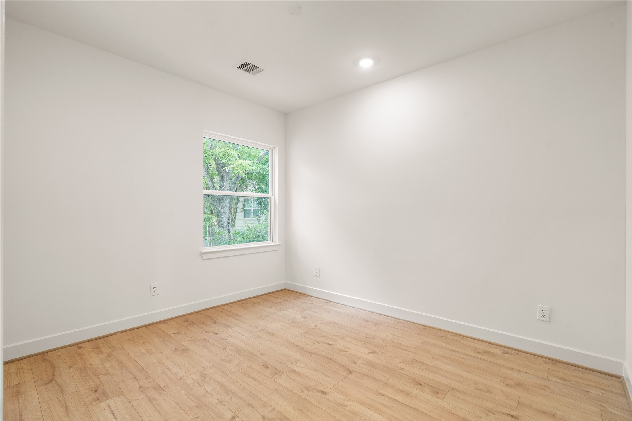 5018 Schuler Street Property Photo 20