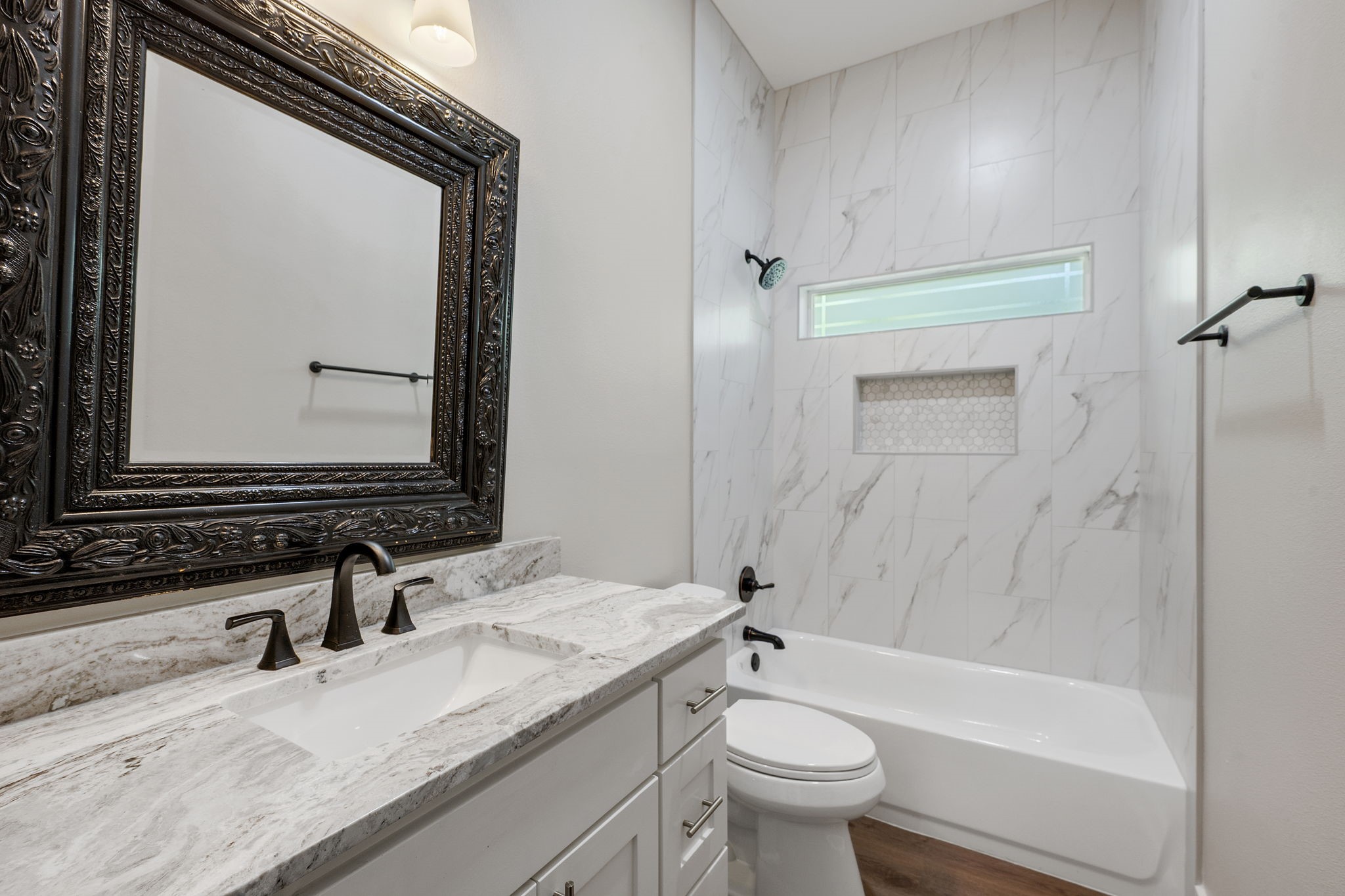 312 Morehead Street E Property Photo 16