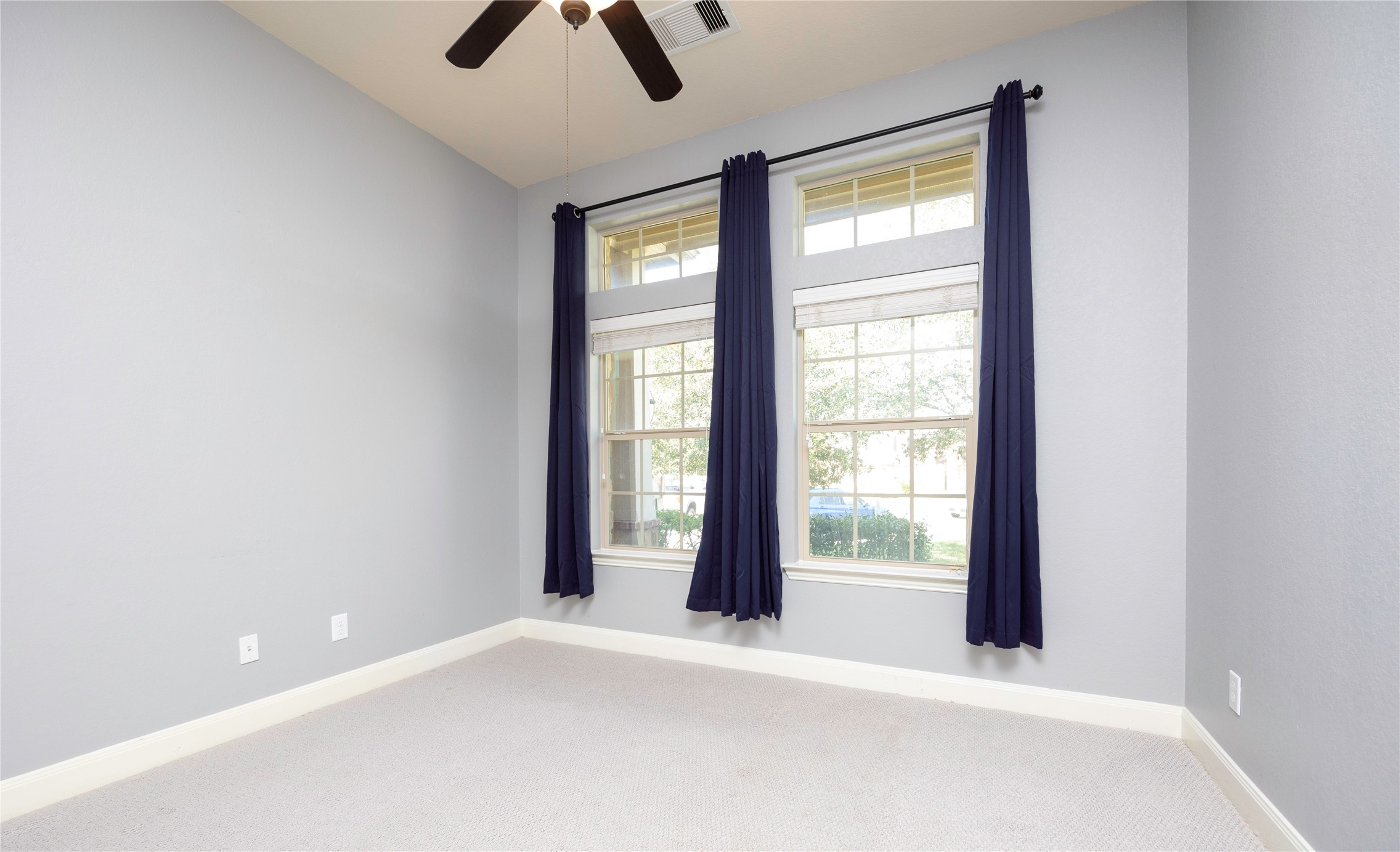 6743 Honeycrest Lane Property Photo 13