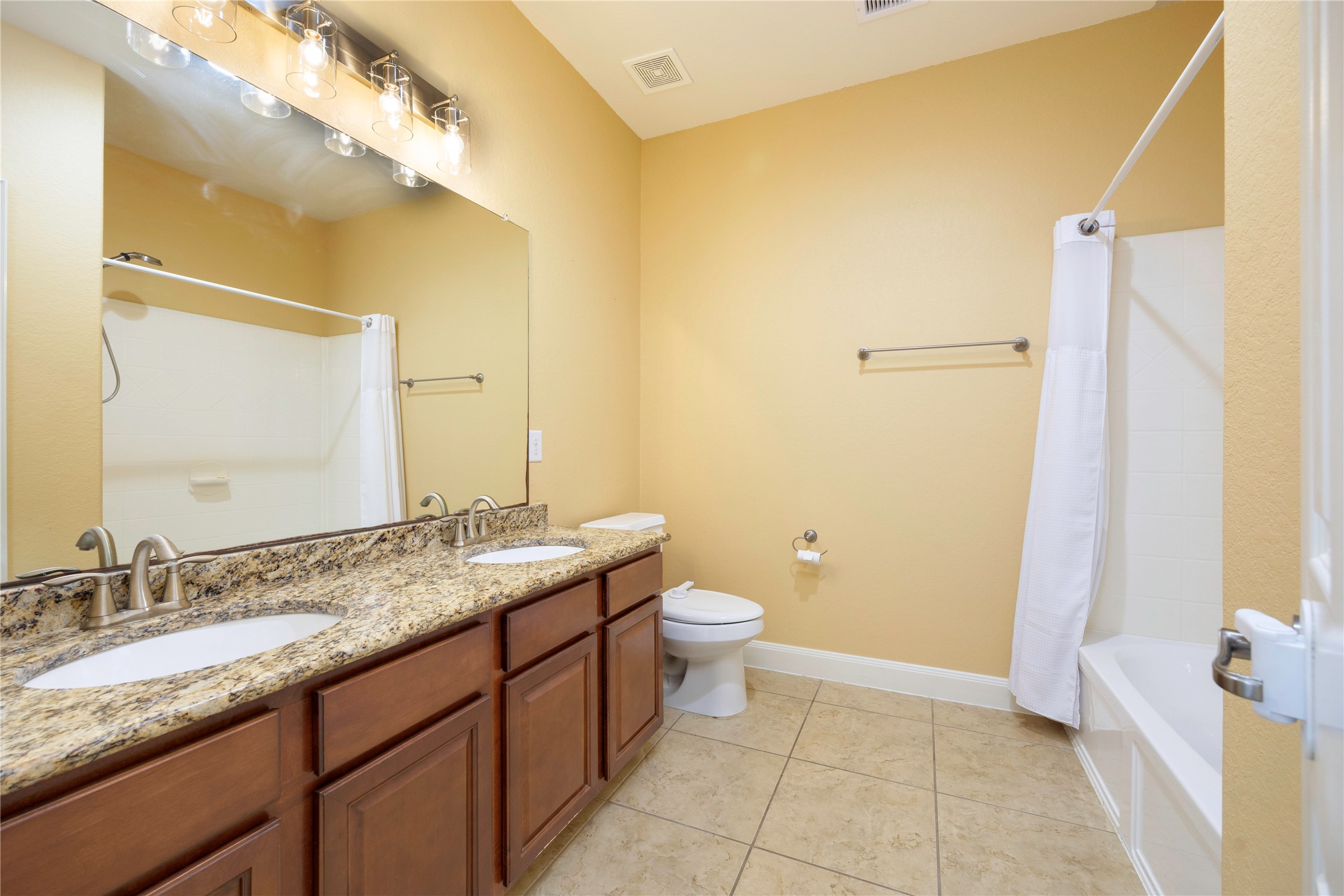6743 Honeycrest Lane Property Photo 15