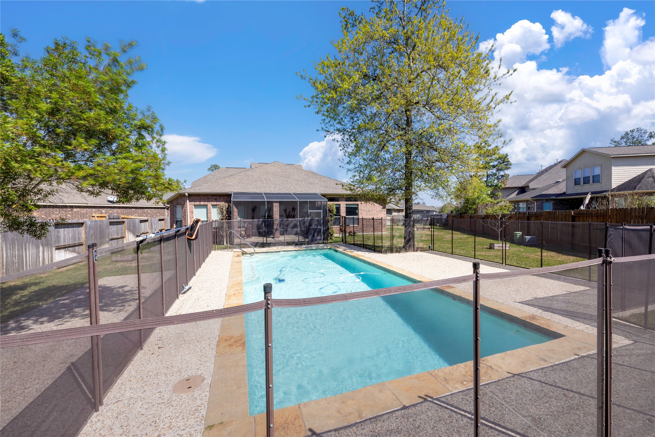 6743 Honeycrest Lane Property Photo 19
