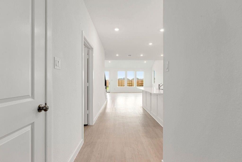 6411 Symphony Wave Dr Property Photo 3