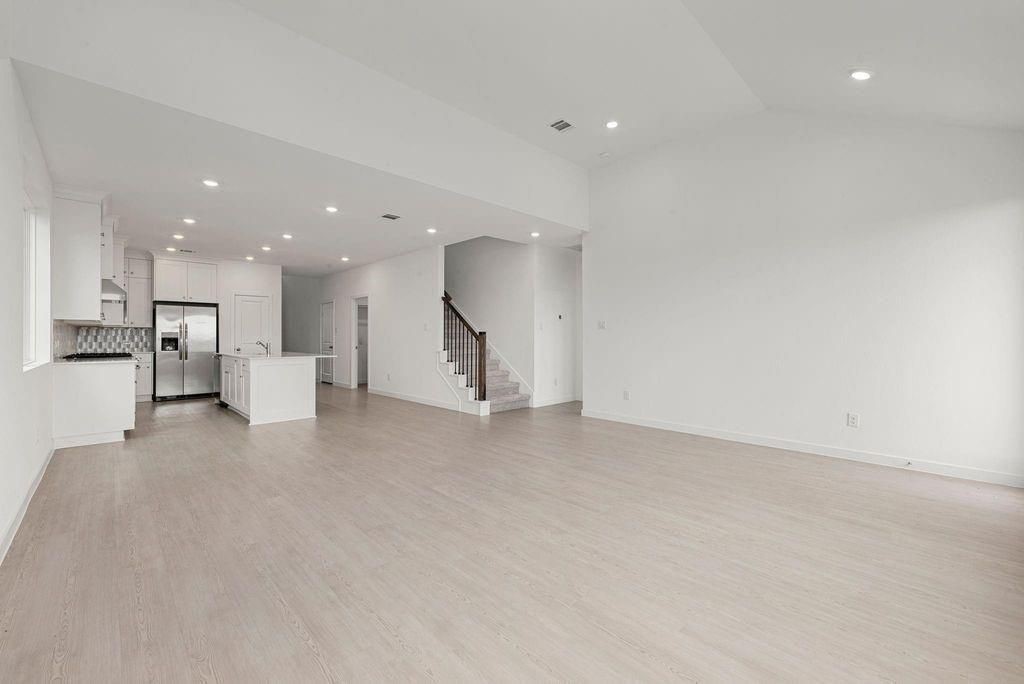 6411 Symphony Wave Dr Property Photo 12