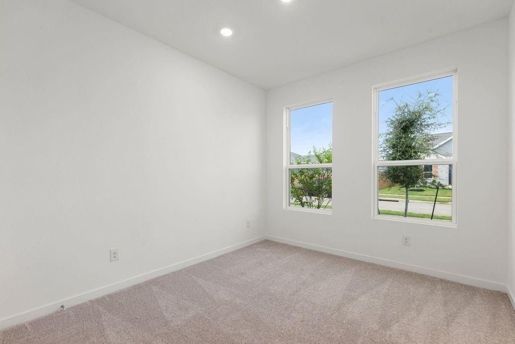 6411 Symphony Wave Dr Property Photo 15