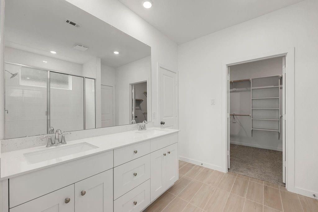 6411 Symphony Wave Dr Property Photo 19