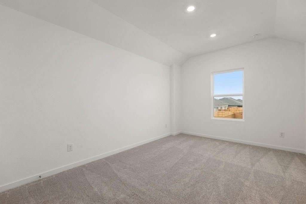 6411 Symphony Wave Dr Property Photo 27