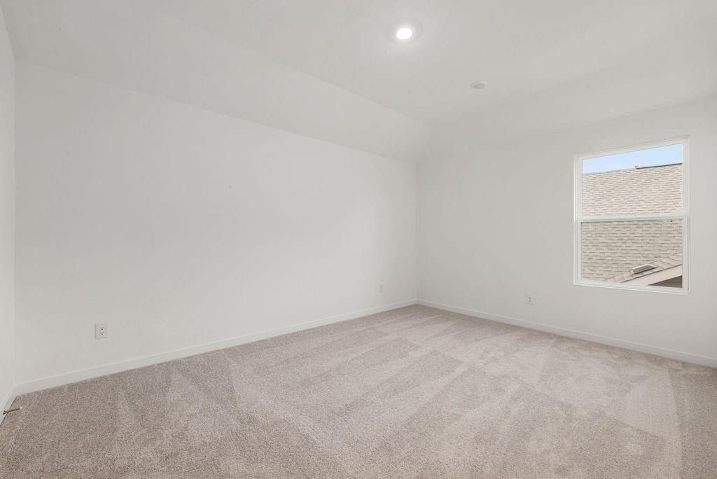 6411 Symphony Wave Dr Property Photo 29