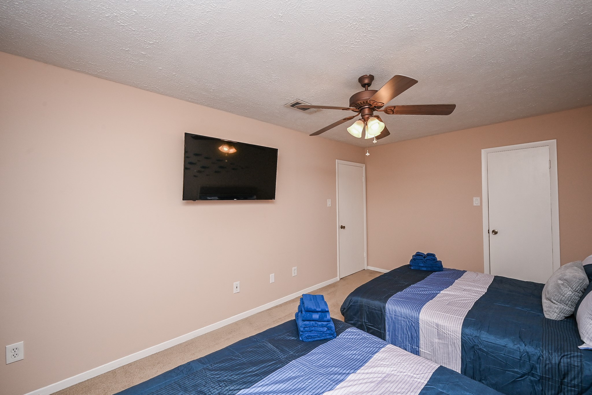 19414 Dianeshire Drive Property Photo 28