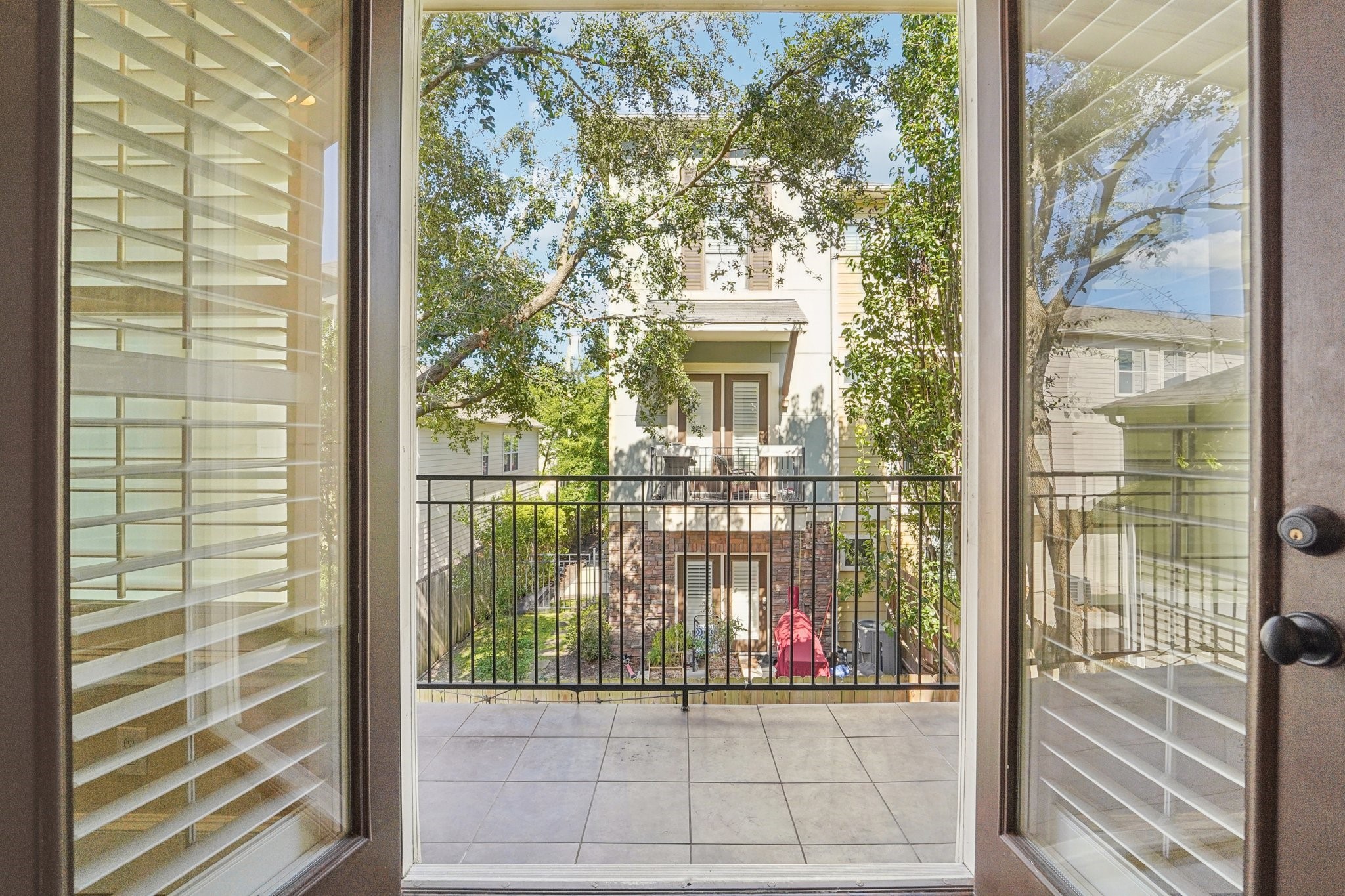 2421 Beall Street Property Photo 5