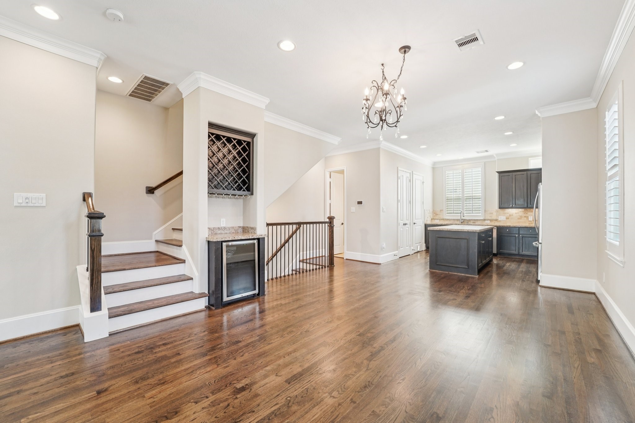 2421 Beall Street Property Photo 11
