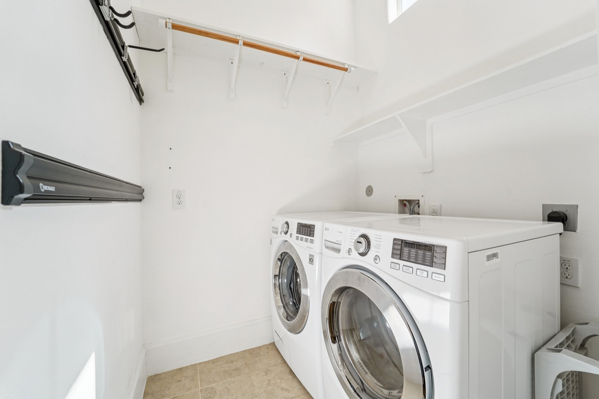 2421 Beall Street Property Photo 17
