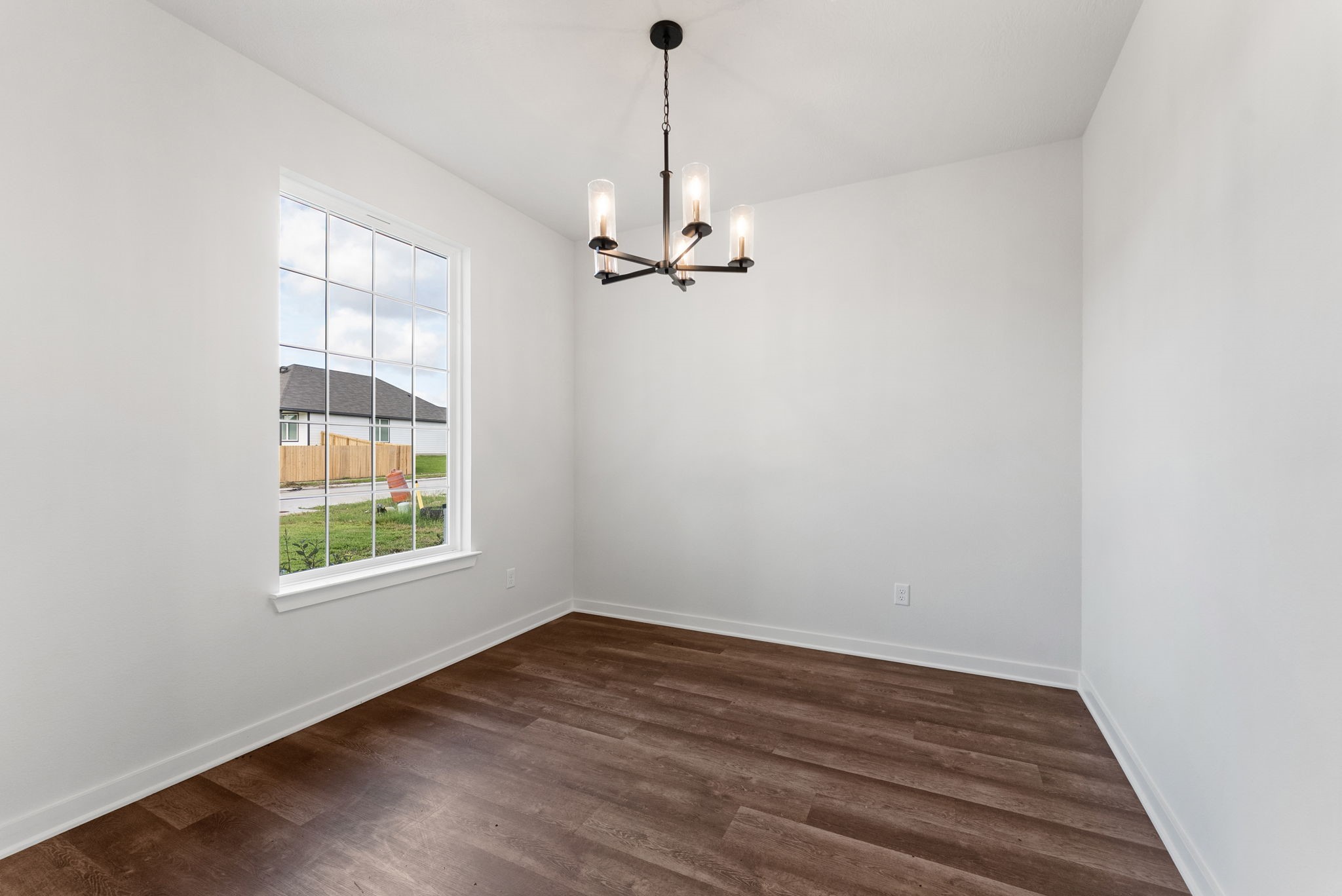 193 New Dawn Trail Property Photo 7