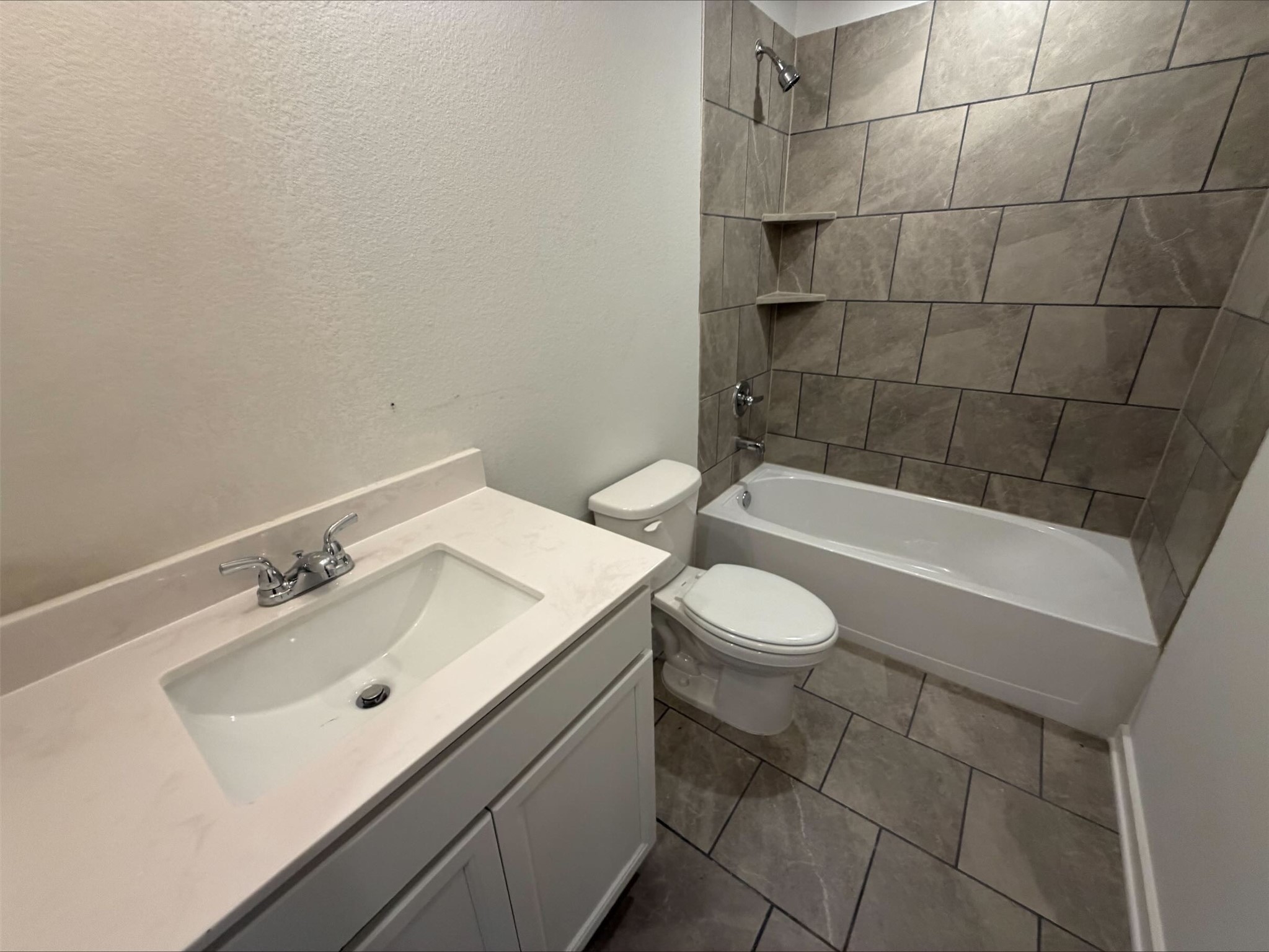 193 New Dawn Trail Property Photo 8