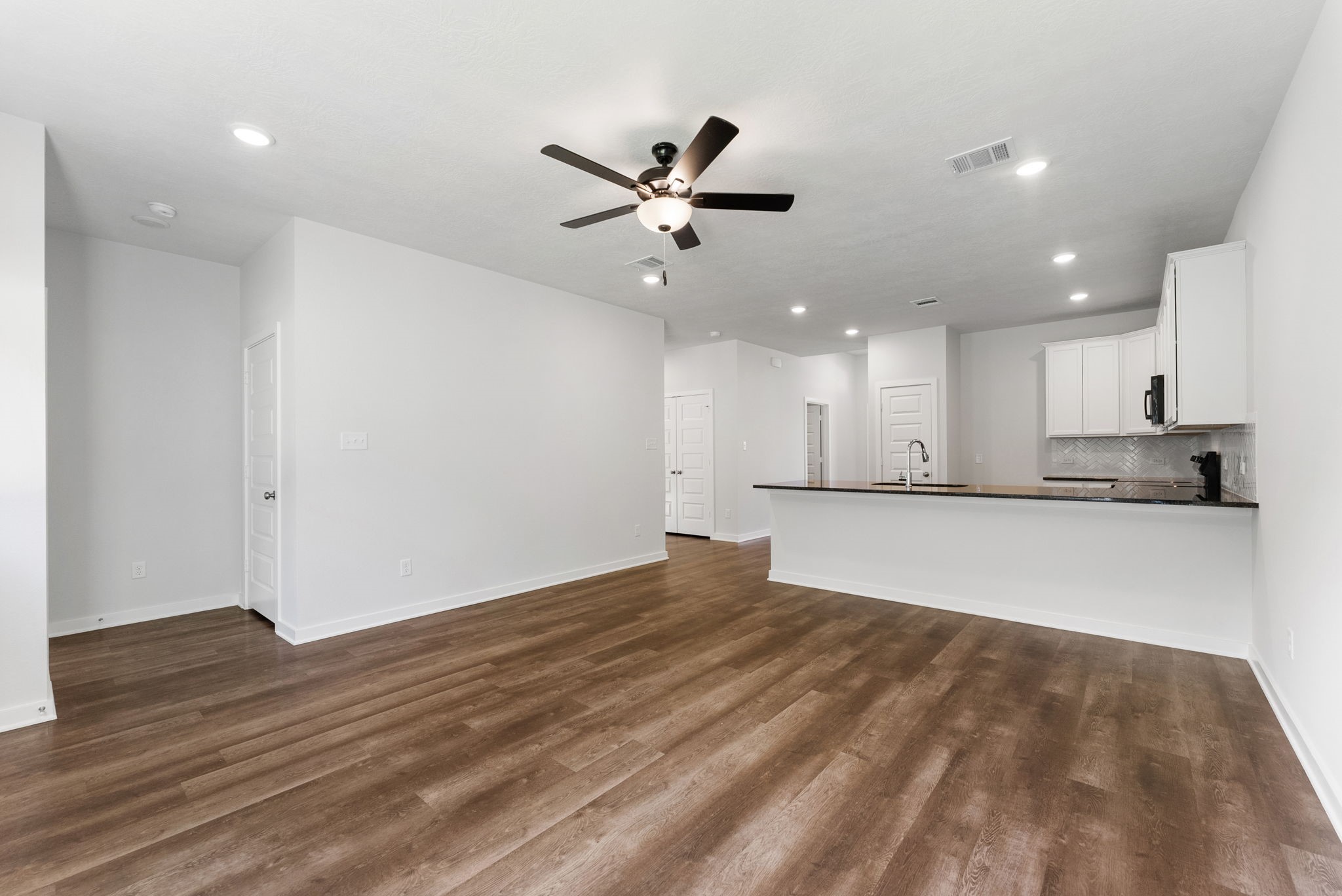 193 New Dawn Trail Property Photo 20