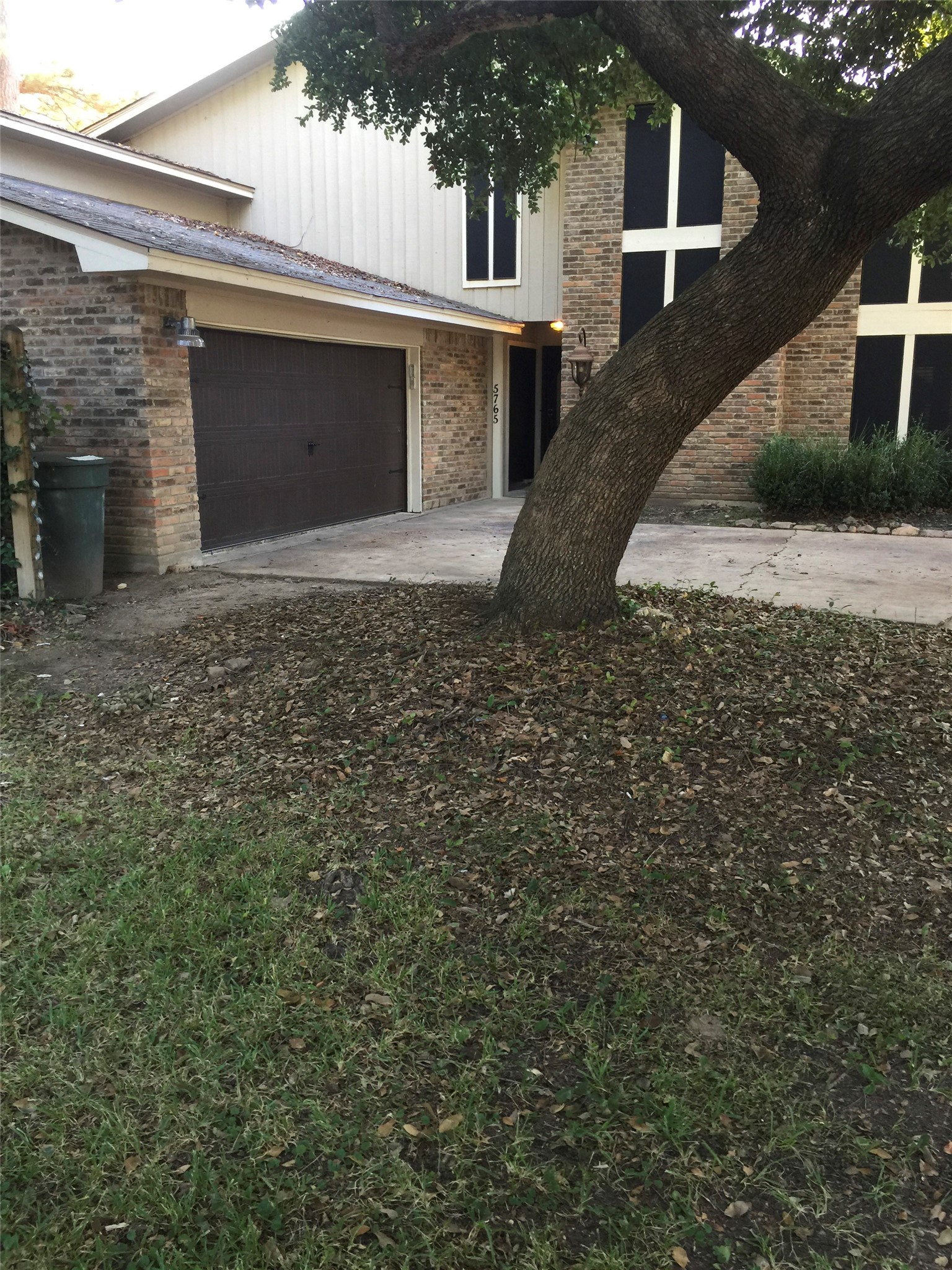 5765 Wynden Way Property Photo 16