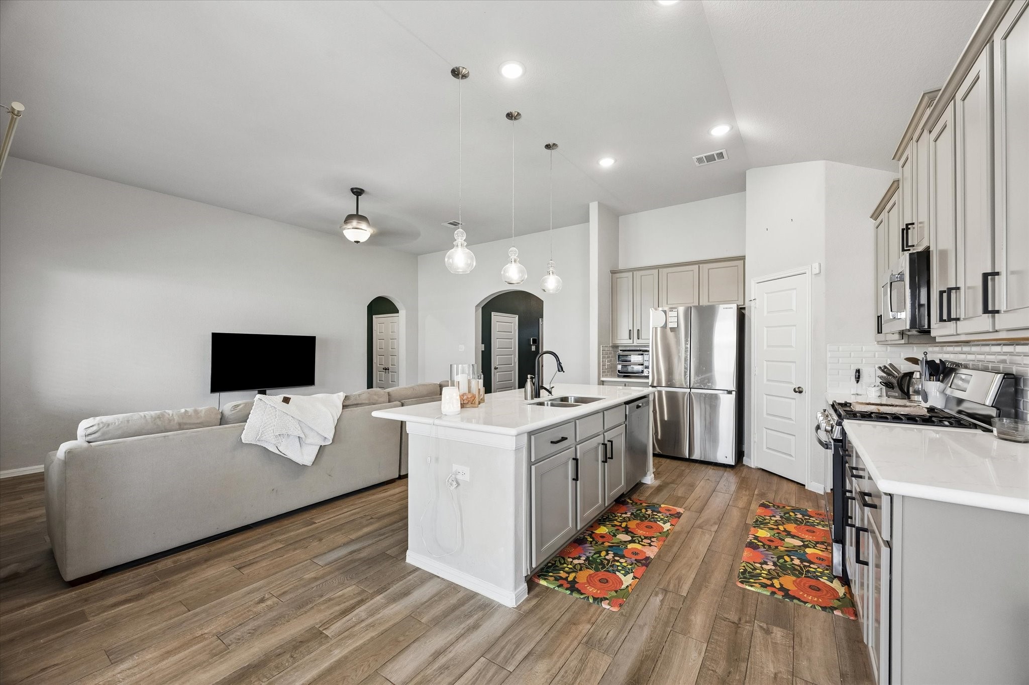 1849 Beau Banks Way Property Photo 4