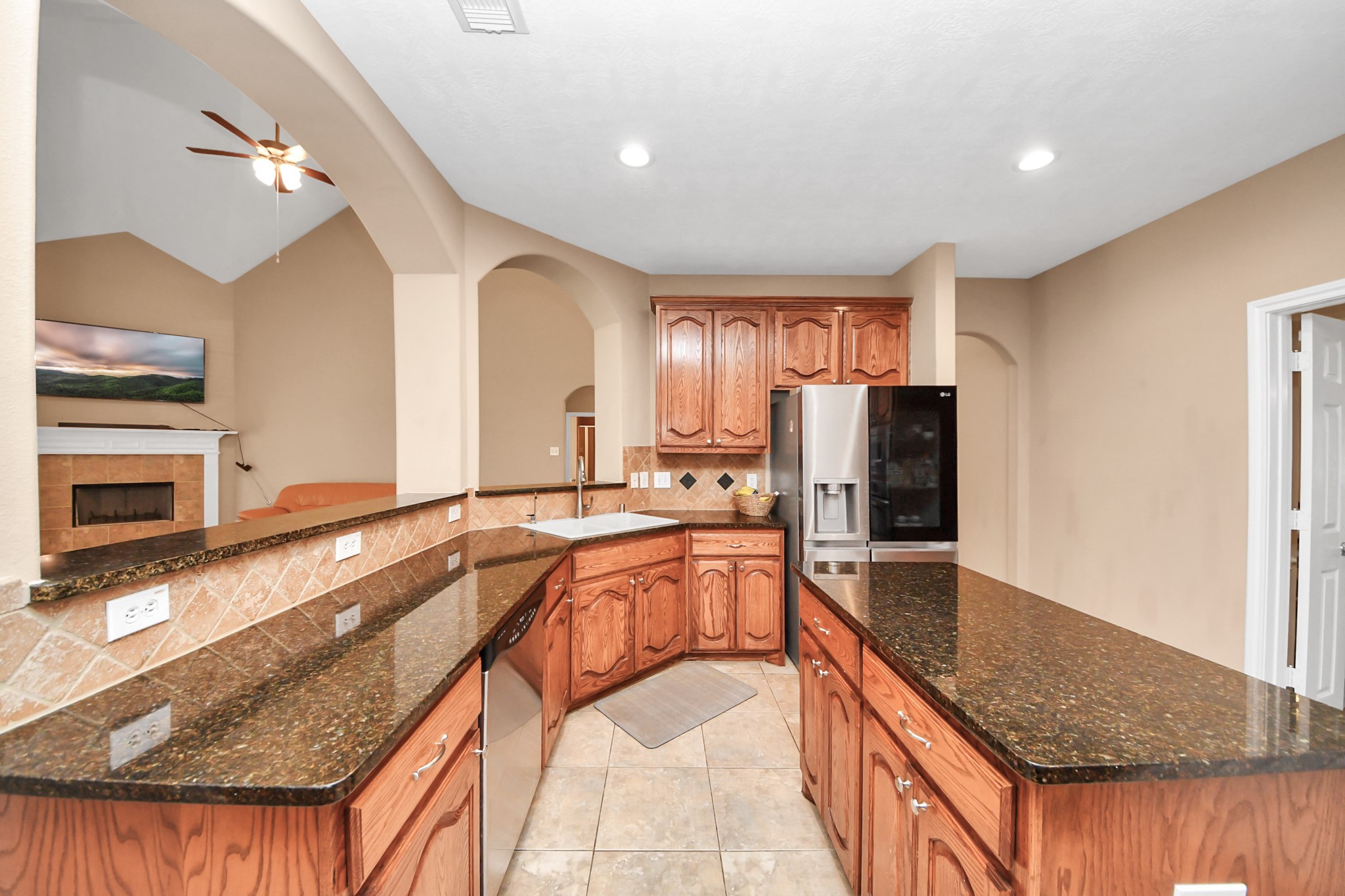 706 River Delta Lane Property Photo 12