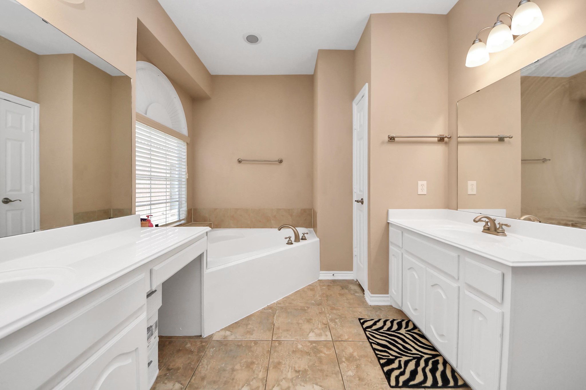 706 River Delta Lane Property Photo 44