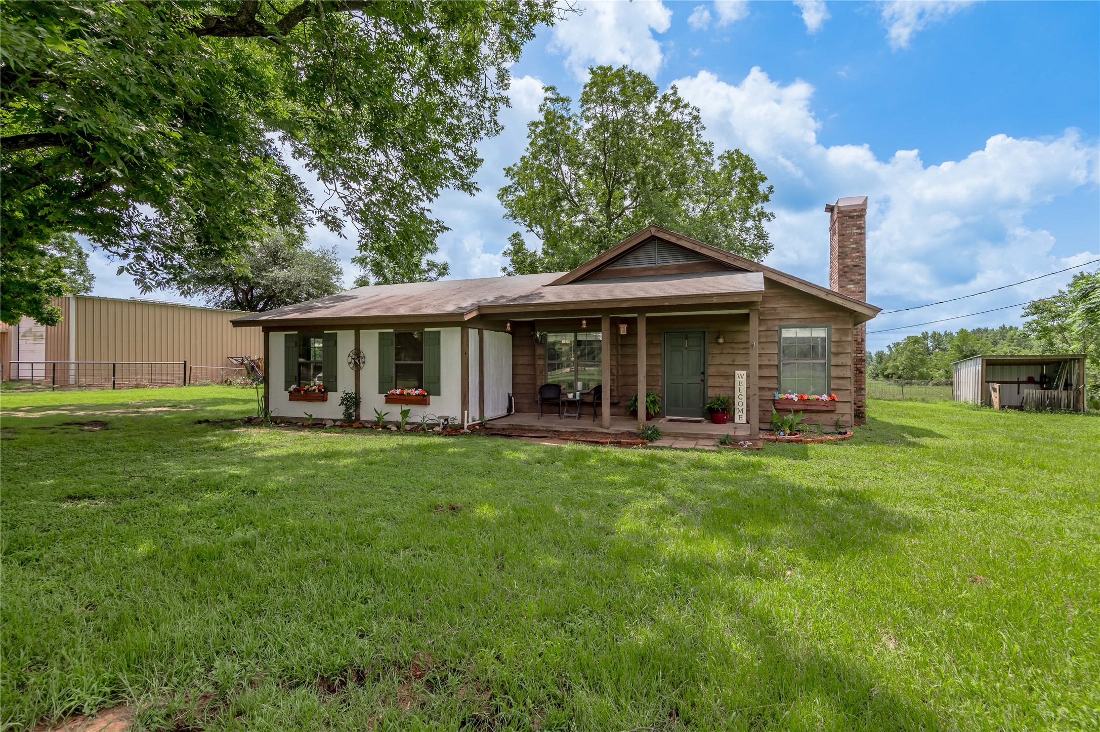 1205 W Houston Avenue W Property Photo 1
