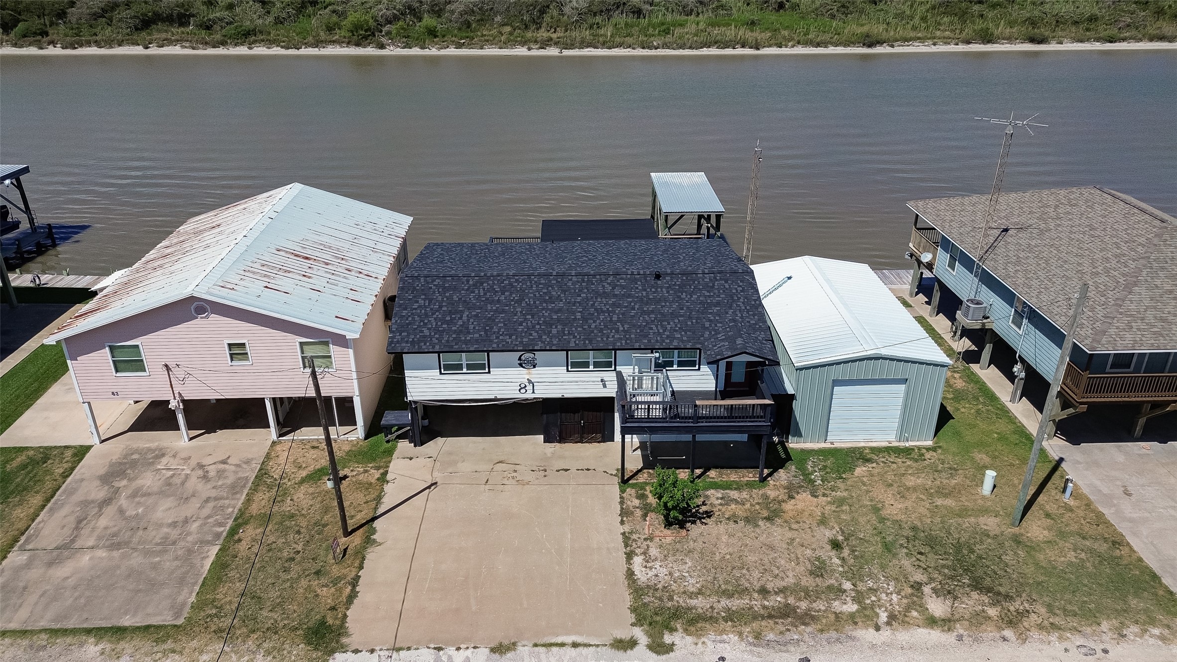 3220 Fm-2031 Property Photo 2