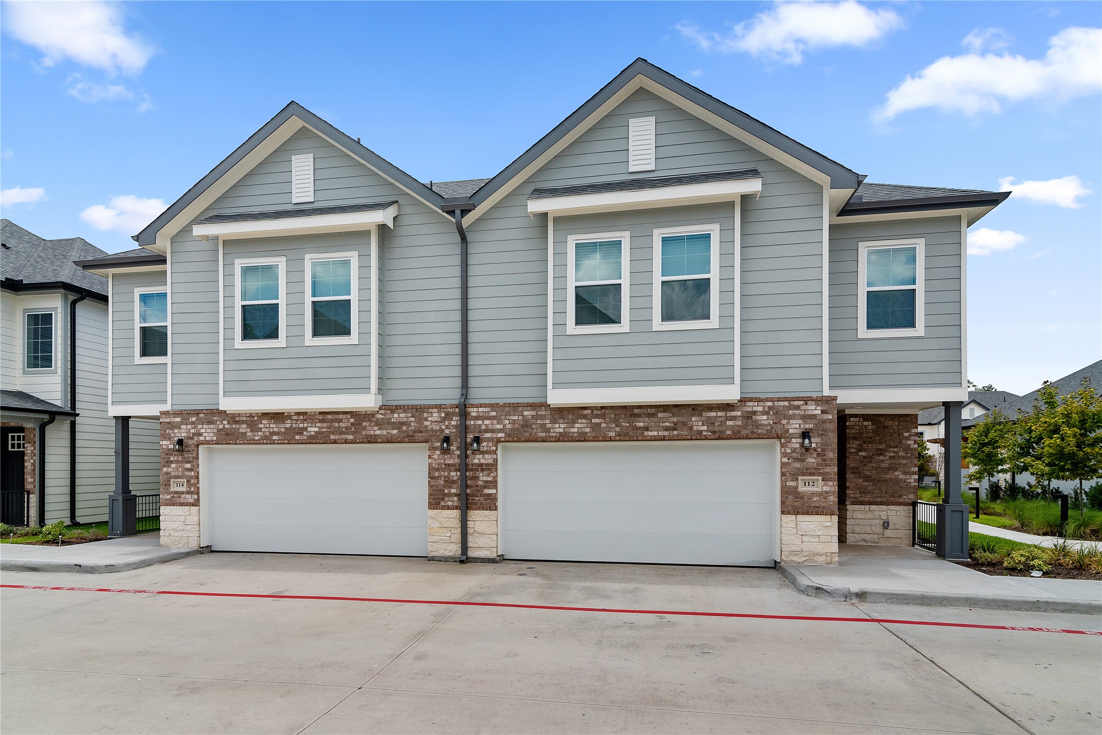 28325-312 Birnham Woods Drive Property Photo 2