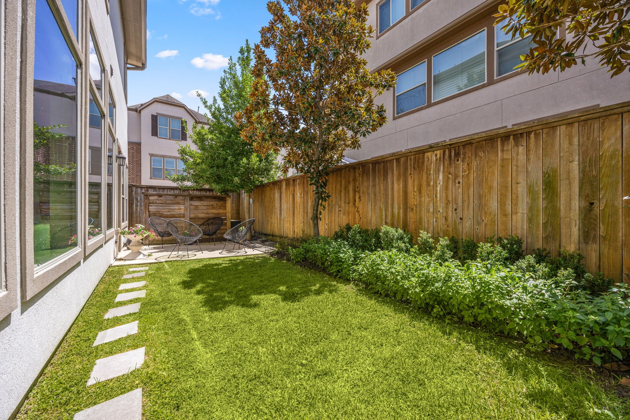 6703 Saxton Manor Street Property Photo 4