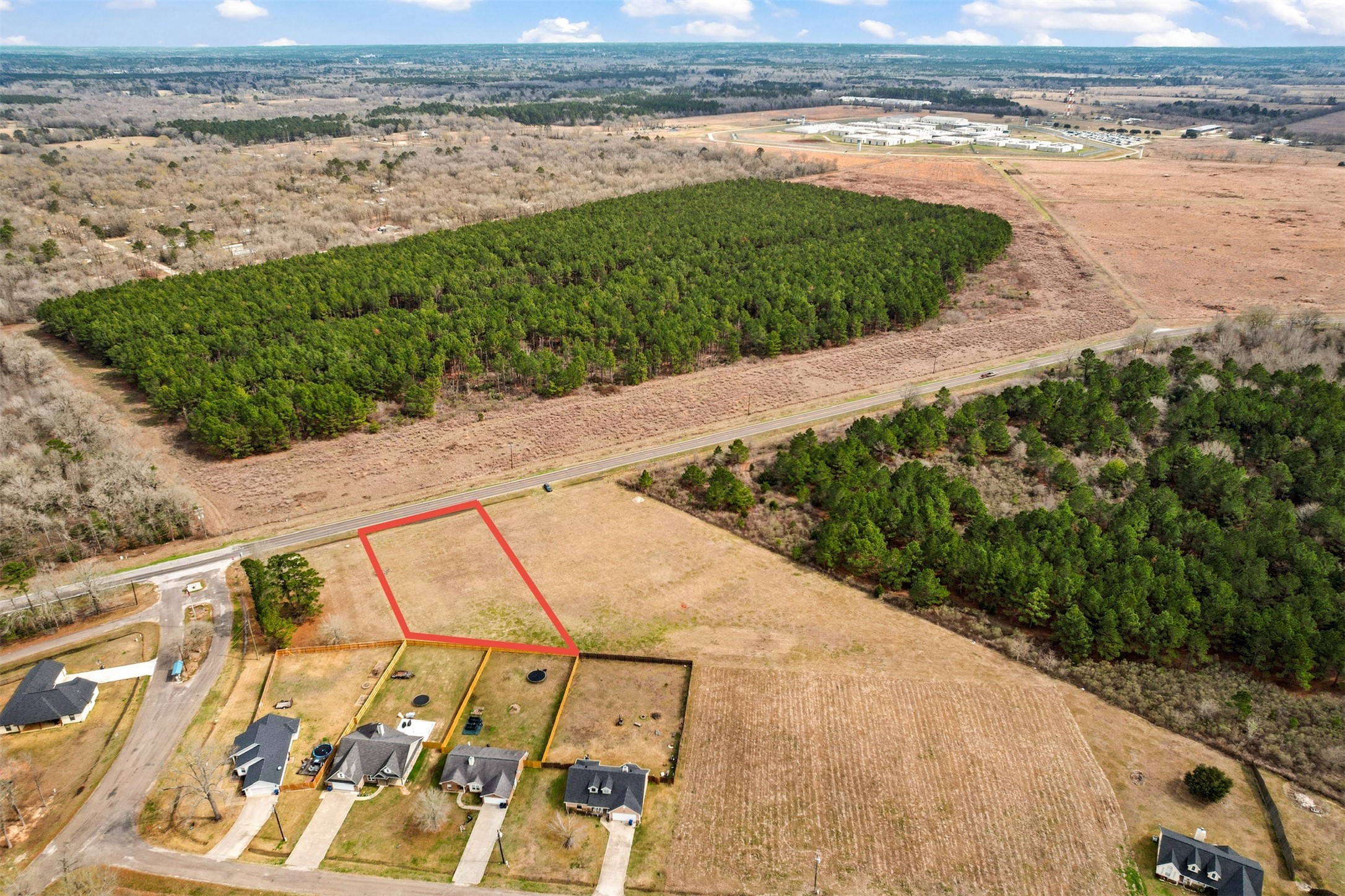 L-138 Fm 3126 Property Photo 11
