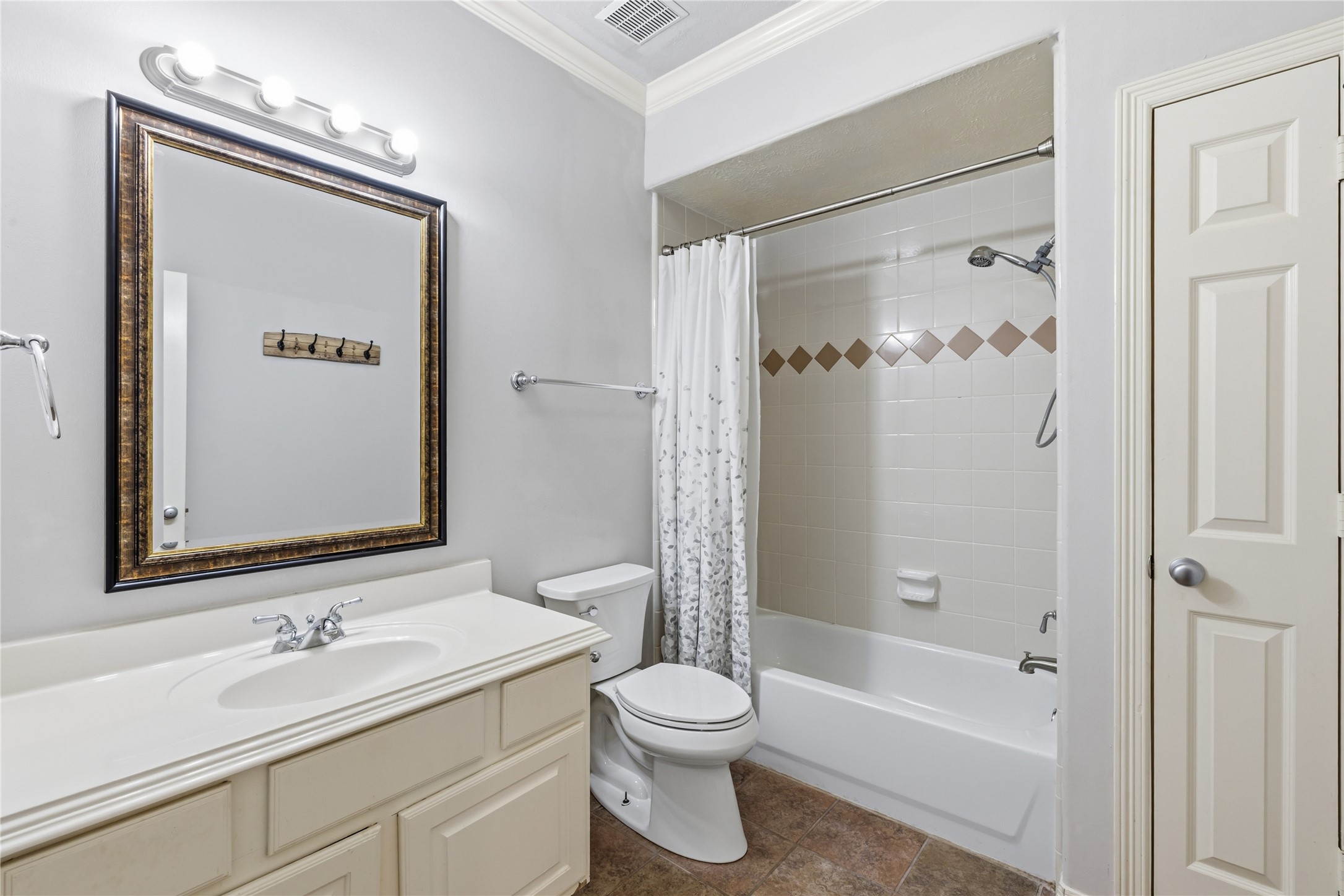 3207 Holly Shores Drive Property Photo 37