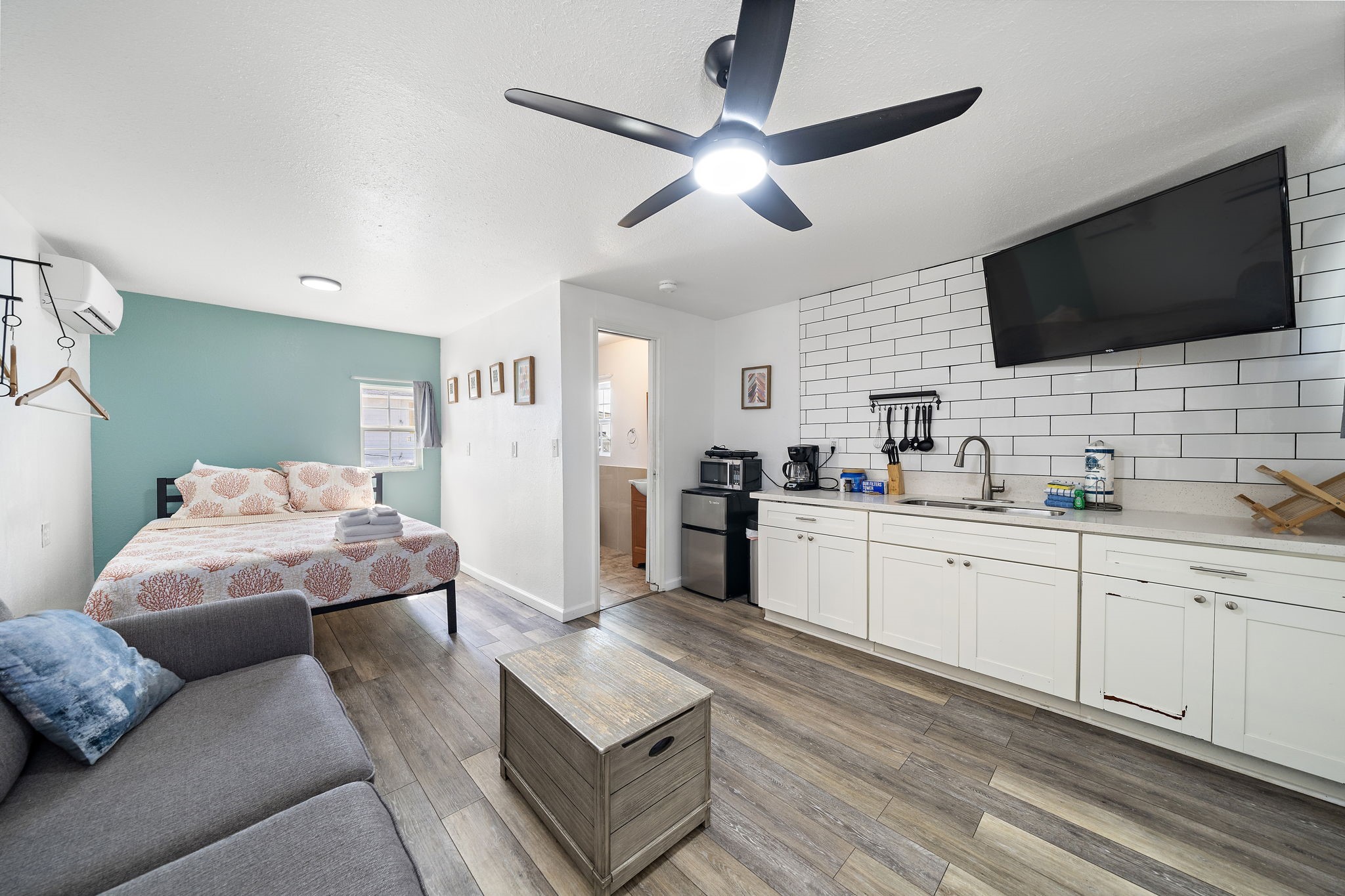 1102 8th Street Property Photo 17