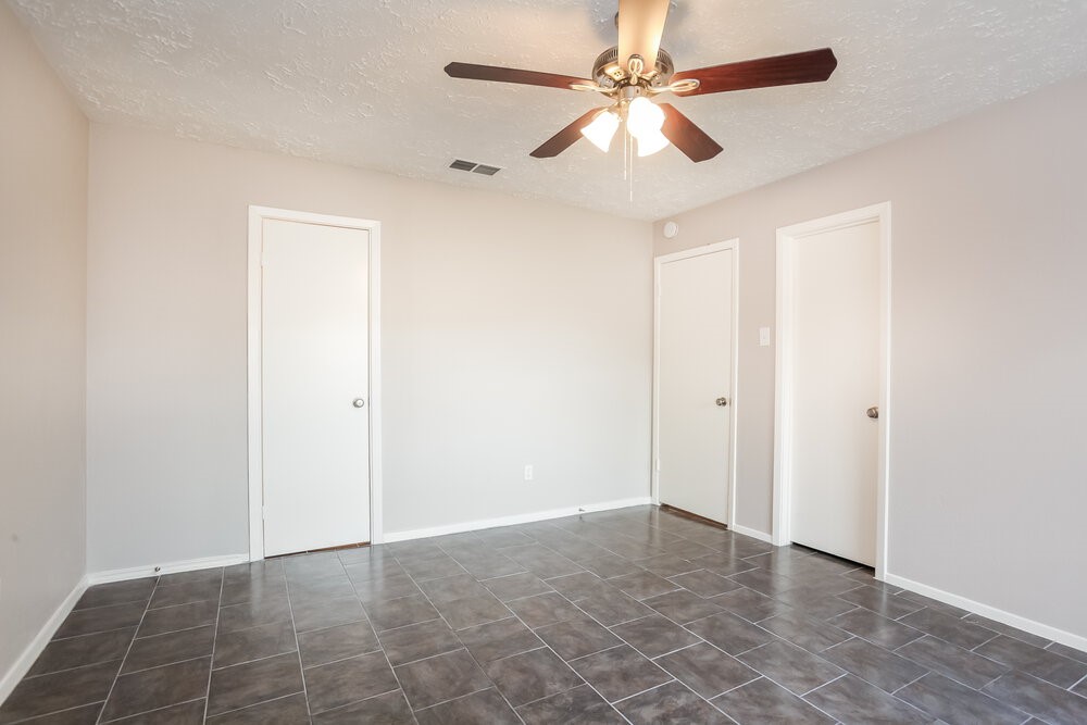 3915 Vineyard Drive Property Photo 9