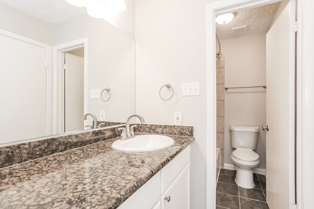 3915 Vineyard Drive Property Photo 11