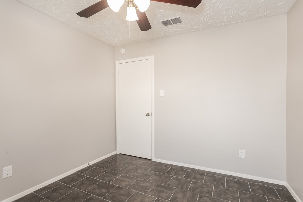 3915 Vineyard Drive Property Photo 12