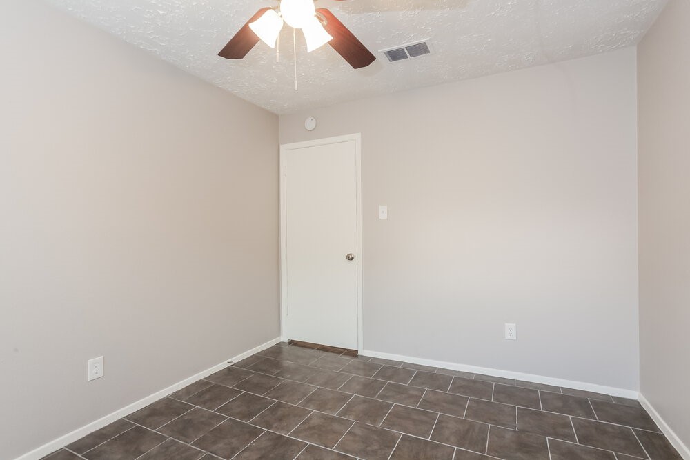 3915 Vineyard Drive Property Photo 14