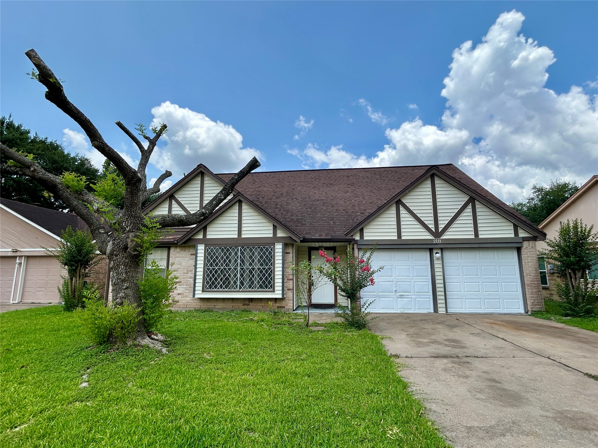 2111 Landcircle Court Property Photo 1