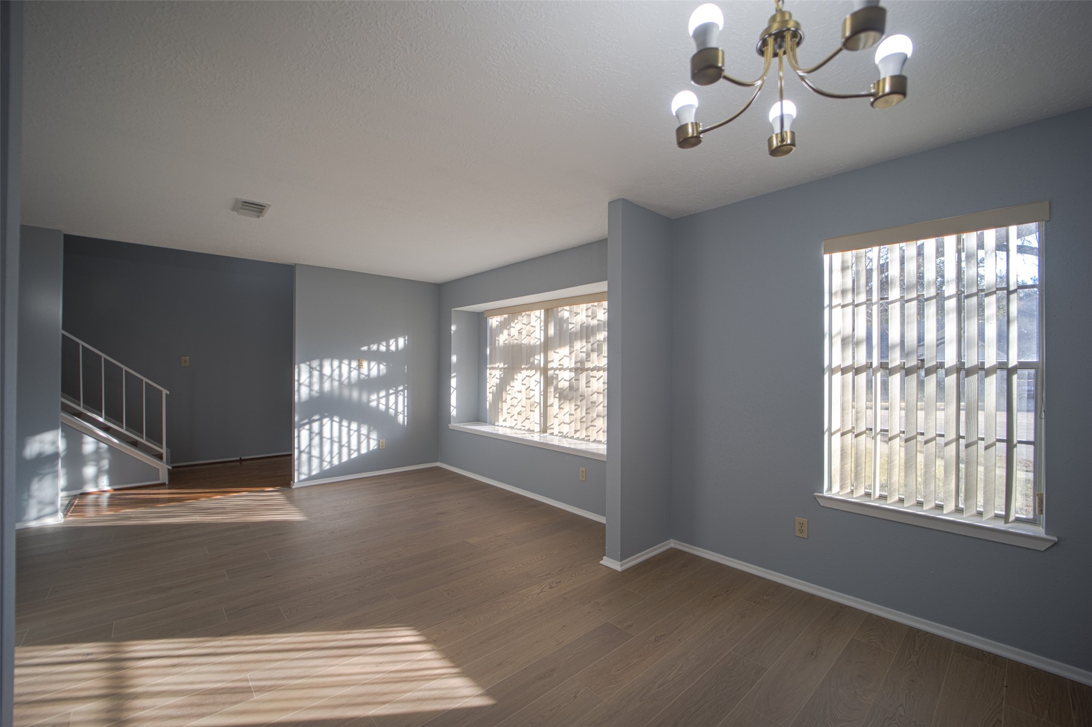2111 Landcircle Court Property Photo 3