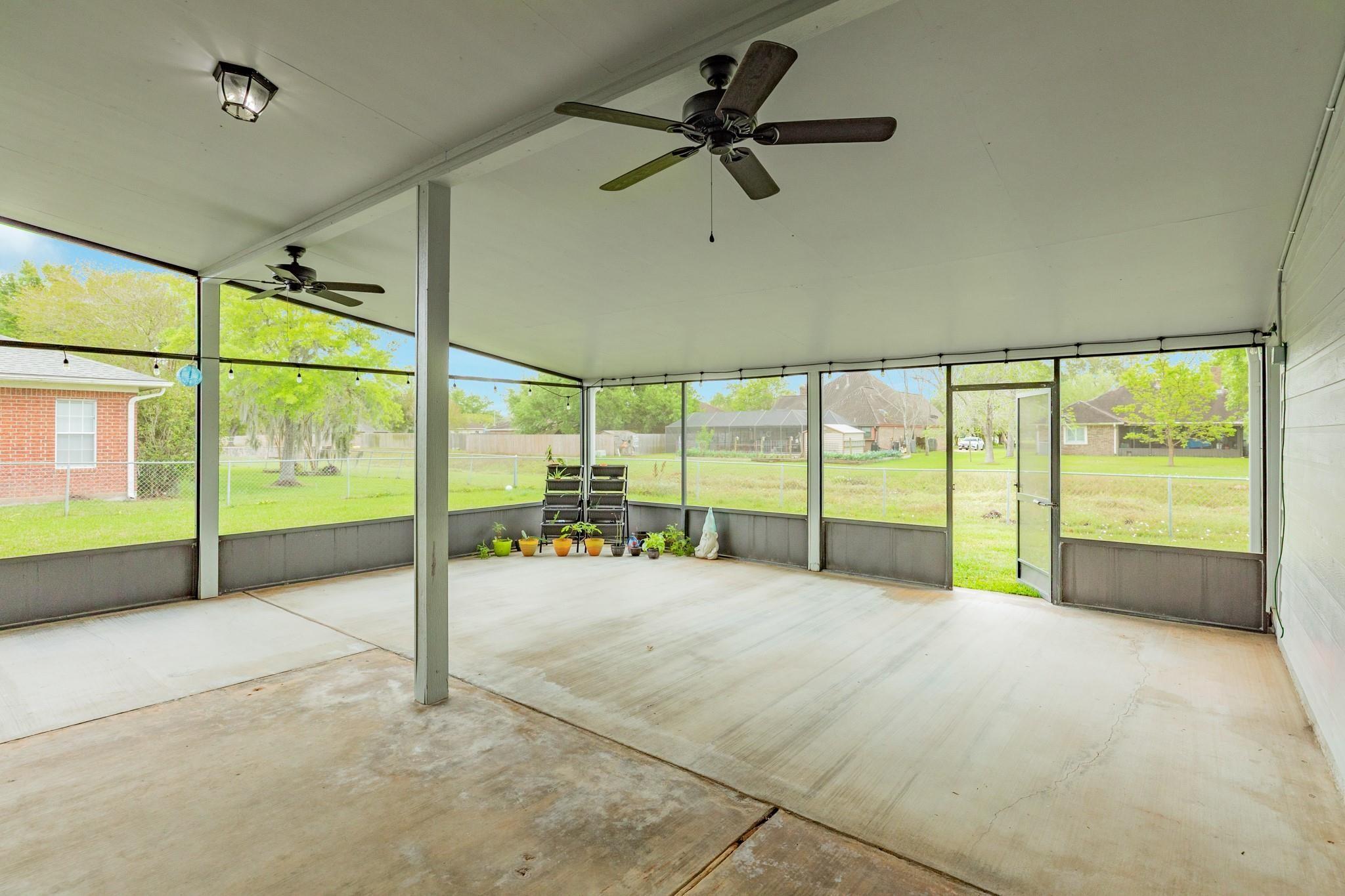 54 Peppermint Court, Lake Jackson Tx 77566 Property Photo 35